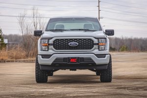 Ford F-150 Suspension Lift Kit - Front + Rear - Rough Country - 4 inch Lift Kit | Forged UCA | M1/M1 - '21-'24 Ford F-150 Suspension Lift Kit - Front + Rear - Rough Country - 4 inch Lift Kit | Forged UCA | M1/M1 - '21-'24